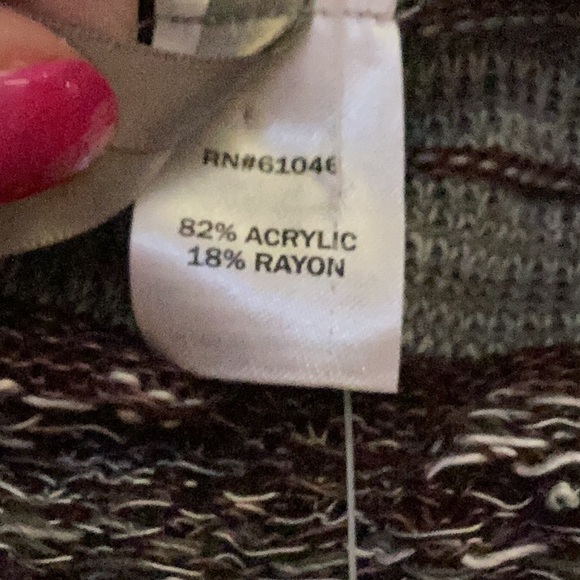 🖤NWOT Fun Open Fringe Cardigan Closet Must Have 🖤 - Picture 8 of 8